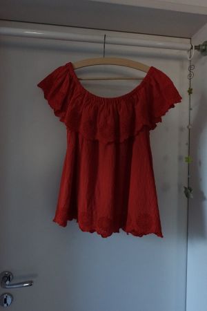 Schöne Tunika mit Schulter-Rüsche, C&A, Gr. 38, neuwertig