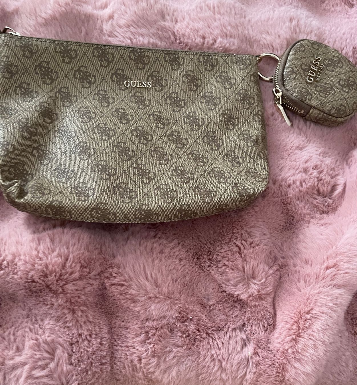 Guess Taschen für Damen: Guess Bag – Gebraucht aus Kaiserstuhl AG von bai_ytp6 2