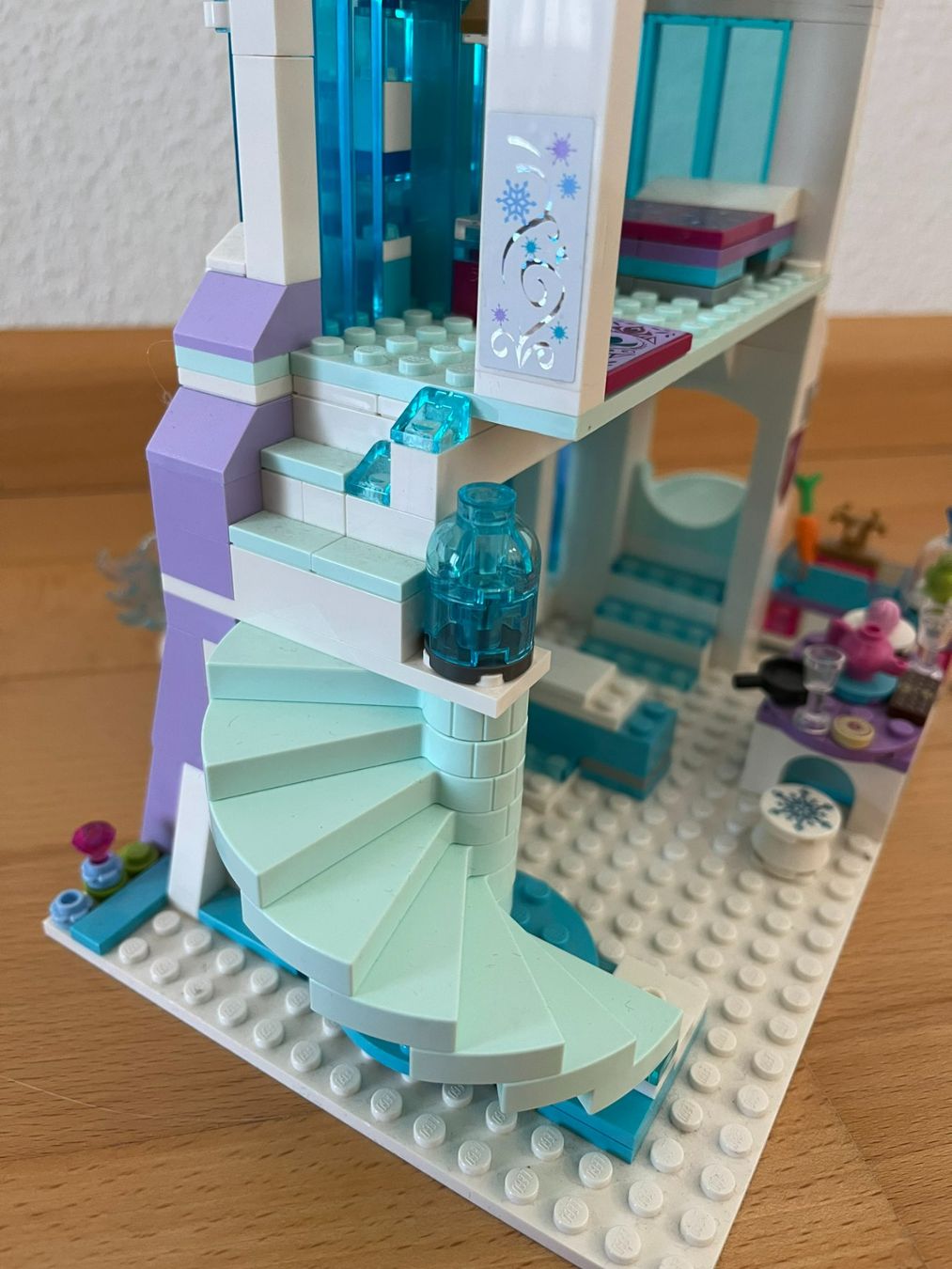 Lego Kit di costruzioni: Lego 43172  - Elsas magischer Eispalast – Usato da Muttenz venduto da Juvenile33 5
