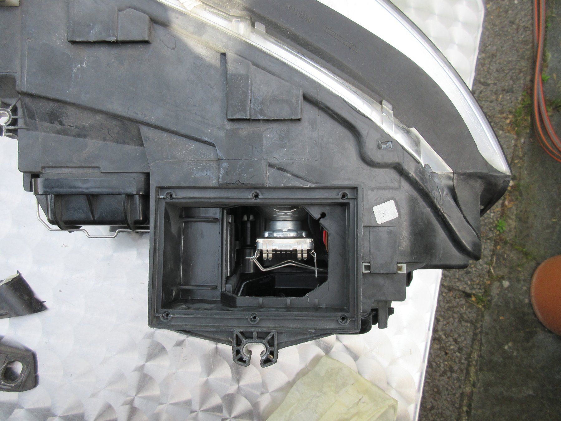 Audi Fari: Phare avant gauche Audi A4 B6 (8E2) – Usato da Champagne venduto da nan_2dwz 6