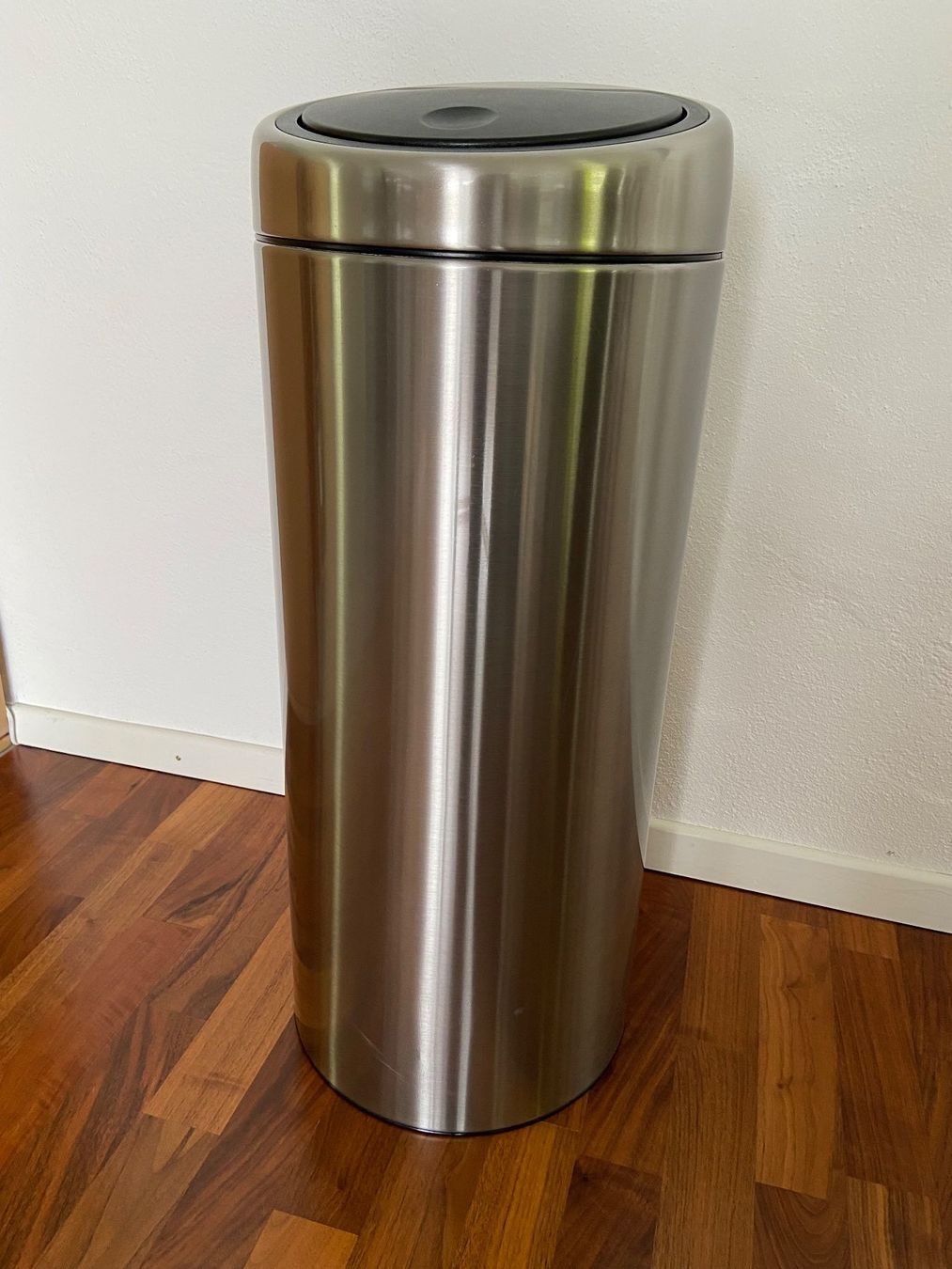 Brabantia Cestini per rifiuti: Abfalleimer Brabantia 30L – Usato da Kestenholz venduto da Burges