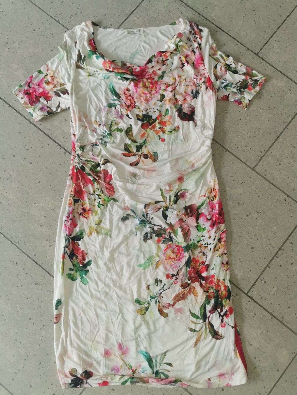 Robes: Kleid mit Blumenmuster, Gr. 44,Apanage – Neuf (Voir description) à Malters par Wahni81
