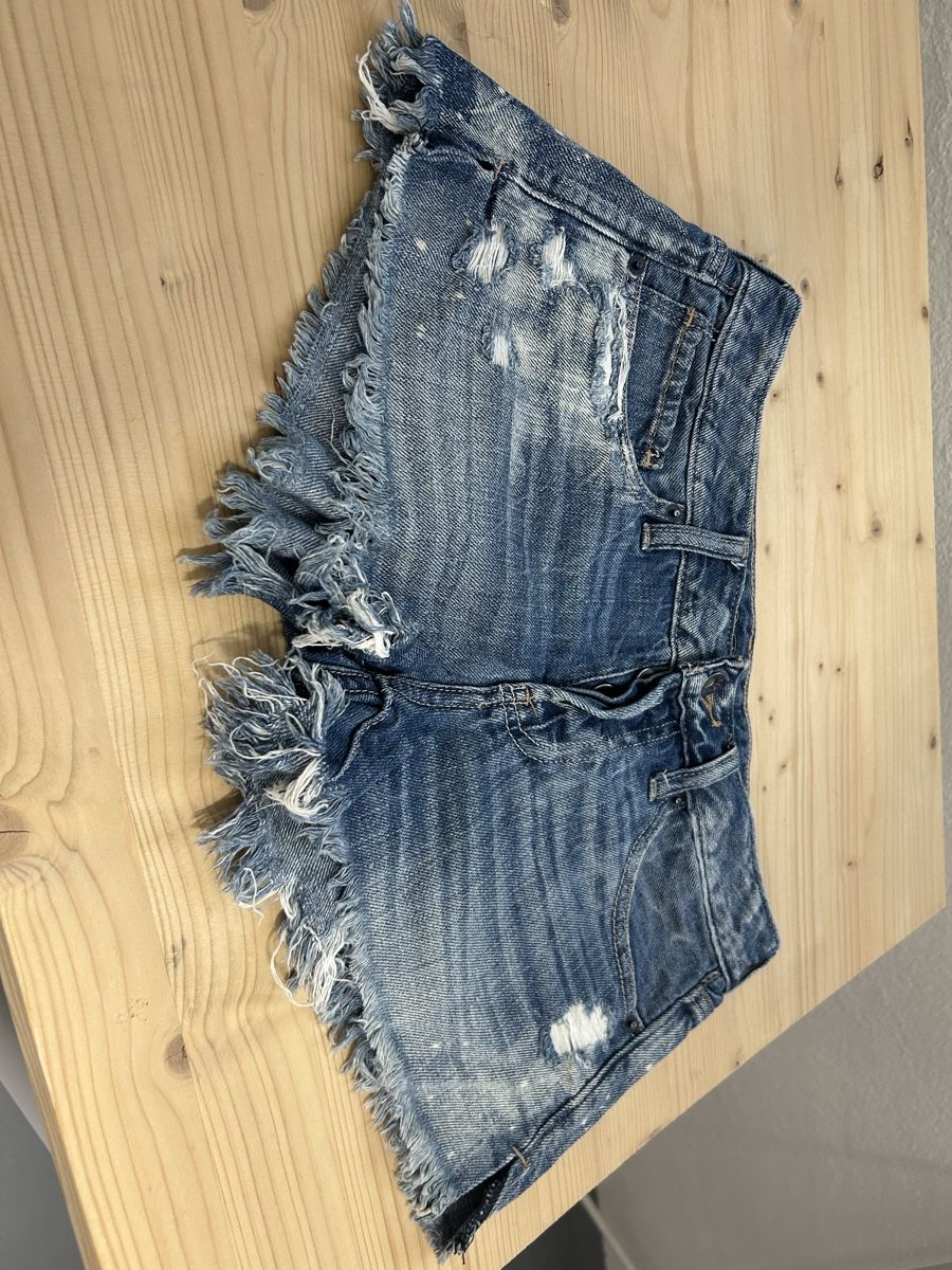 Jeans: hot pens  – D'occasion à Zürich par 11Zitronenfalter