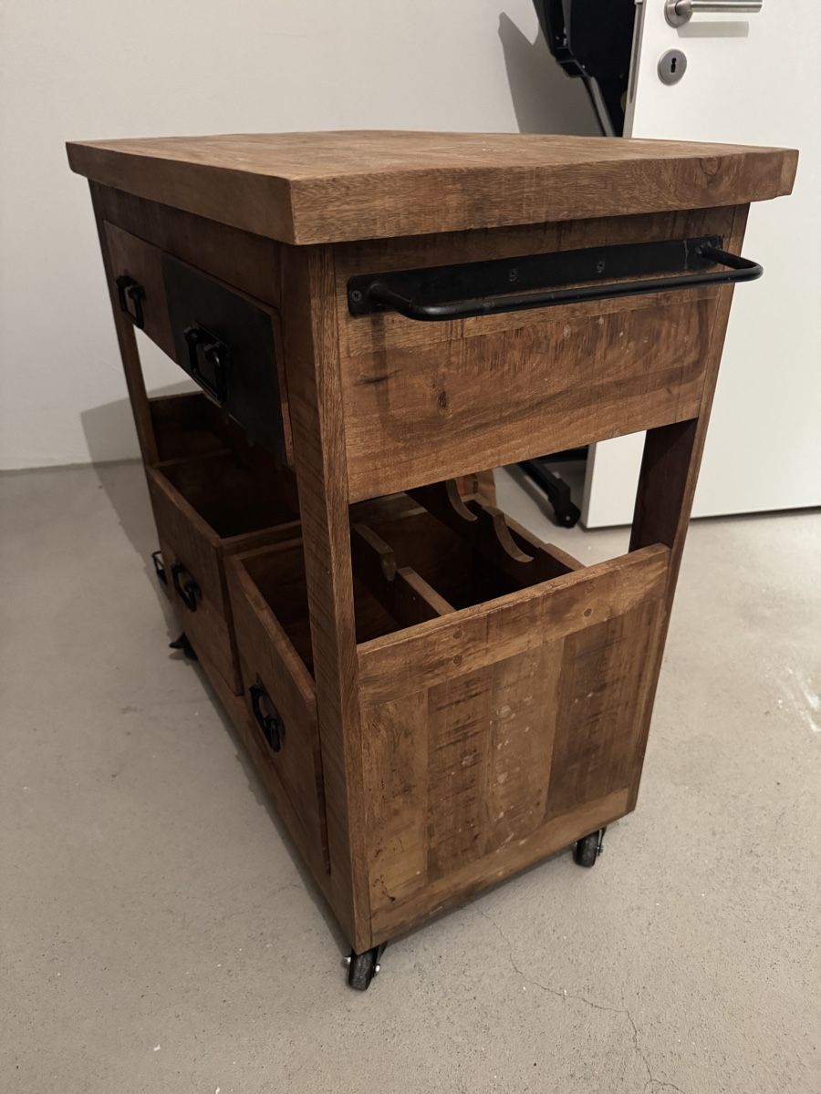 Kommoden: Sideboard und Barwagen – Gebraucht aus Au ZH von robuzz 6