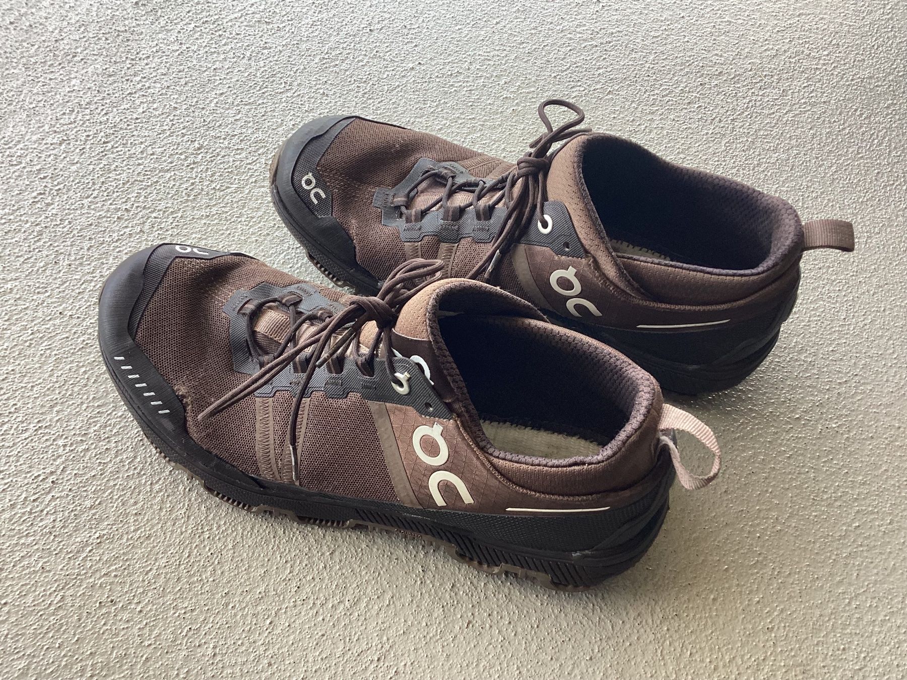 On Chaussures femmes: ON Wanderschuhe, Farbe: braun, Grösse: 40.5 – D'occasion à Haag (Rheintal) par Rega
