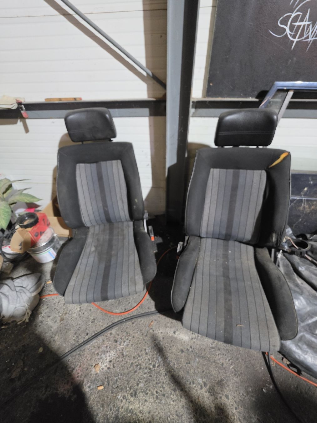 Volkswagen Tutti pezzi di ricambio auto: 2 originale Golf 2 GTI Vordersitze – Usato da Montlingen venduto da Eifach_nur_Bellinda