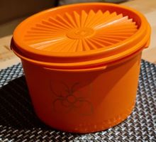 Vintage Tupperware Dose orange