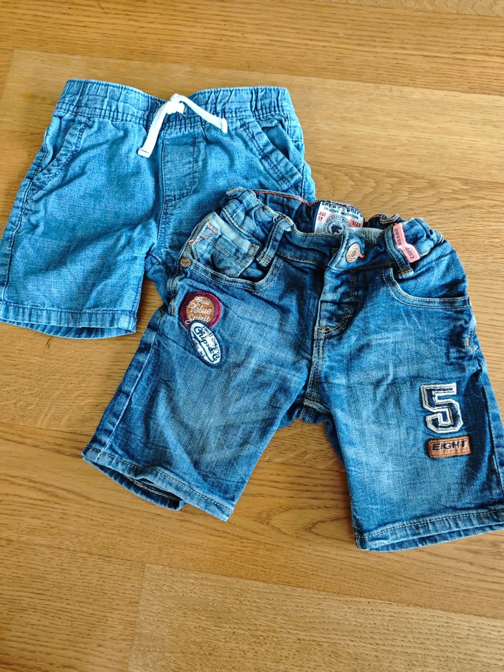 Lotti & Set di vestiti: Kleiderpaket Junge 104 – Usato da Emmen venduto da Mare.Sim 3