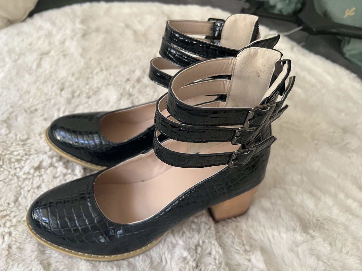 Scarpe da donna: Neu Schwarze Pumps 39 – Nuovo (secondo la descrizione) da Bern venduto da kaeffy 3