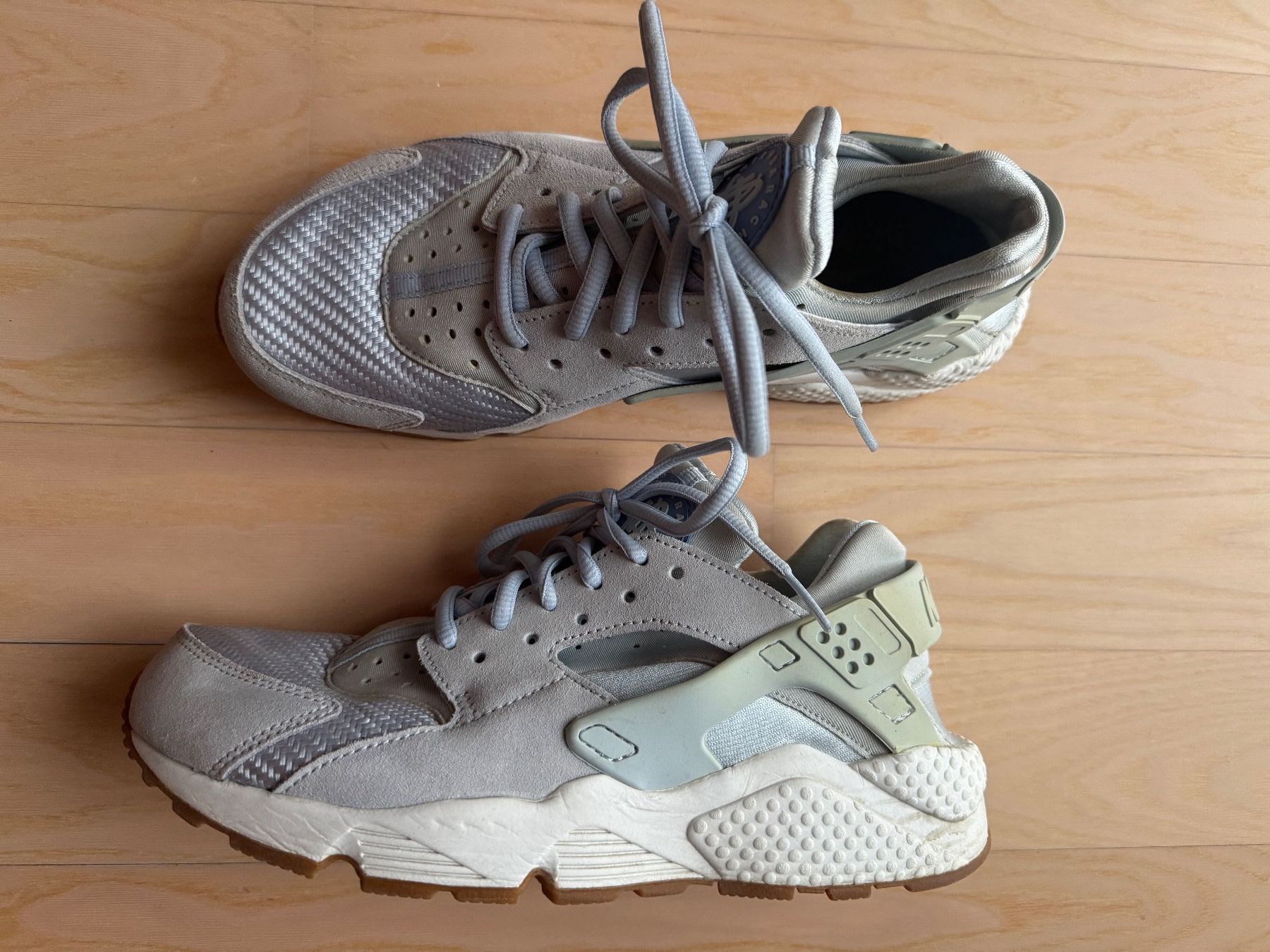 Nike Scarpe da donna: Nike Huarache Sneaker, türkis/hellblau, Gr 40 – Usato da Winterthur venduto da damoiselles
