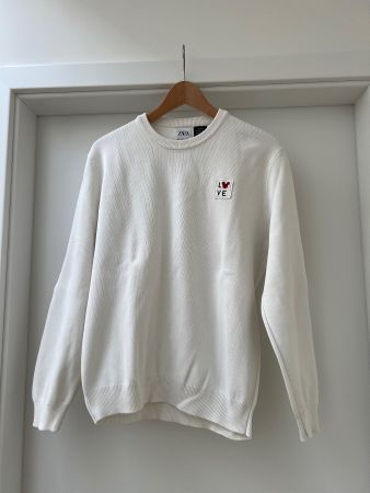 Zara x Mickey Mouse Pullover