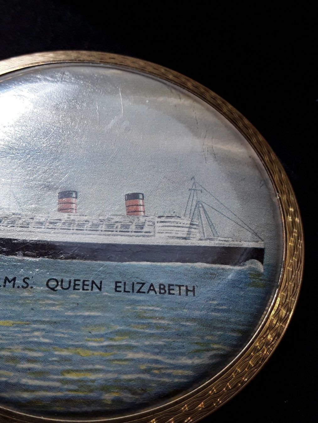 Cura del viso: Original Compact Puderdose RMS Queen Elizabeth ca. 1950 – Usato da Zürich venduto da sanwit 2