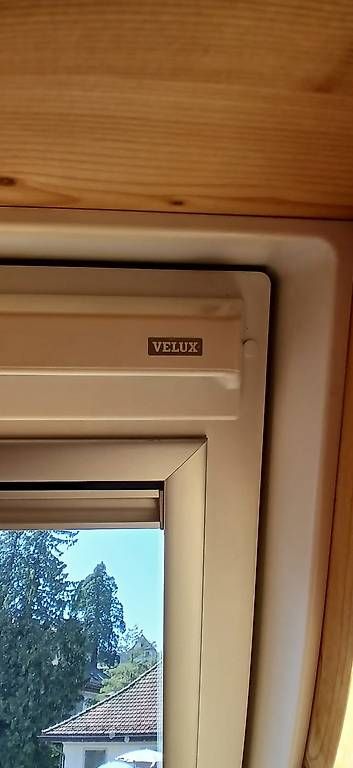 Finestre: Neuwertige Dachfenster Marke Velux – Usato da Wald ZH venduto da dan_2skd 1