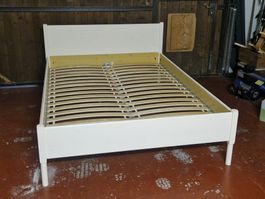 Ikea Hemnes Doppelbett mit Lattenrosten, weiss