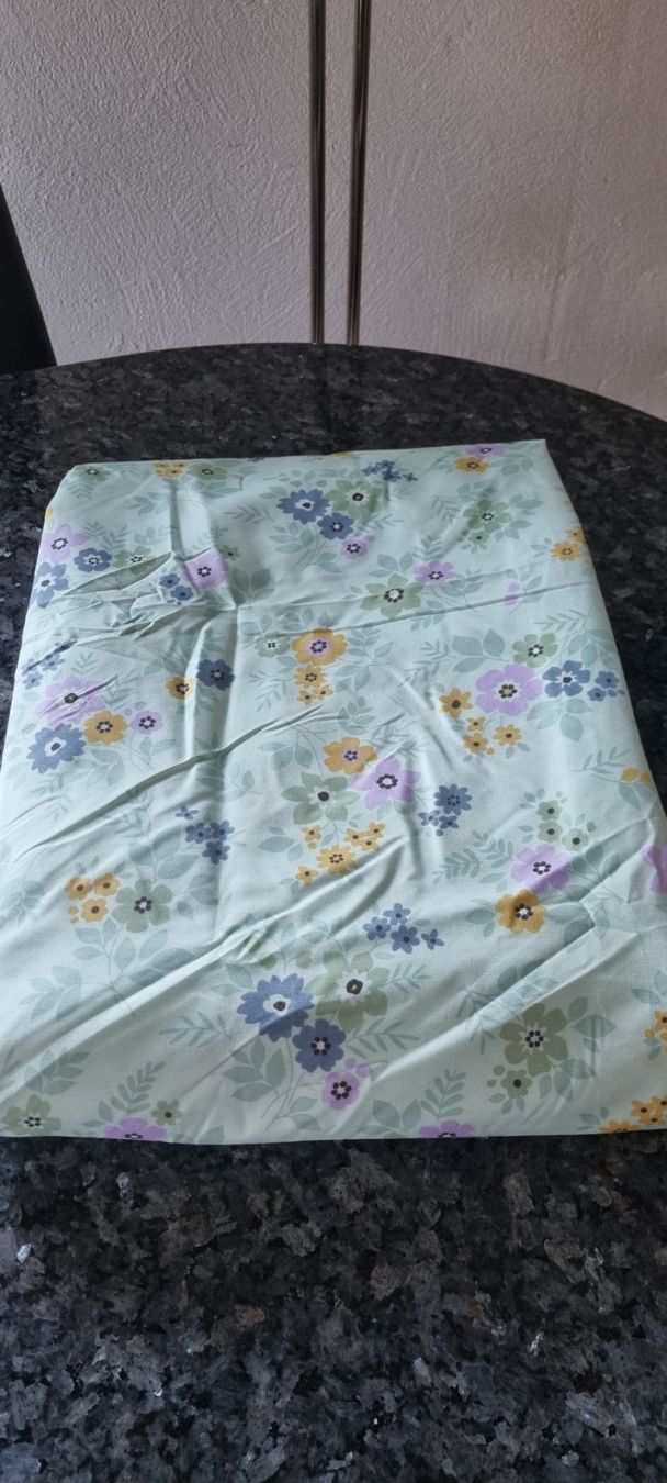 Biancheria da letto: Bettwäsche mit Blumenmuster hellgrün neu – Nuovo (secondo la descrizione) da egliswil venduto da Maggy6