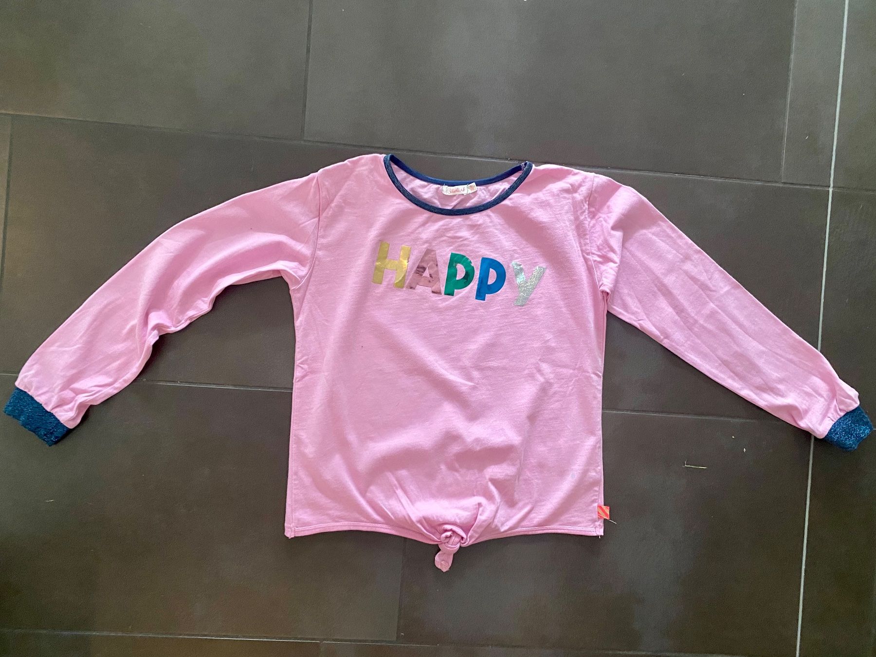 Maglioni & Felpe: Herziger Pulli von Billieblush Grösse 134/140 – Usato da Fehraltorf venduto da Marlene4 3