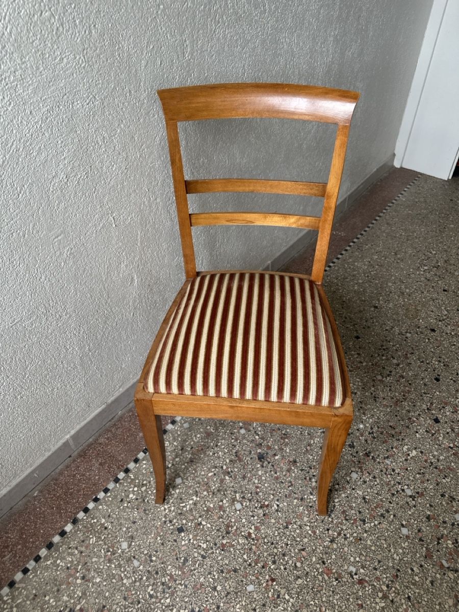 Chaises: Alter Stuhl – D'occasion à Basel par Marlise015