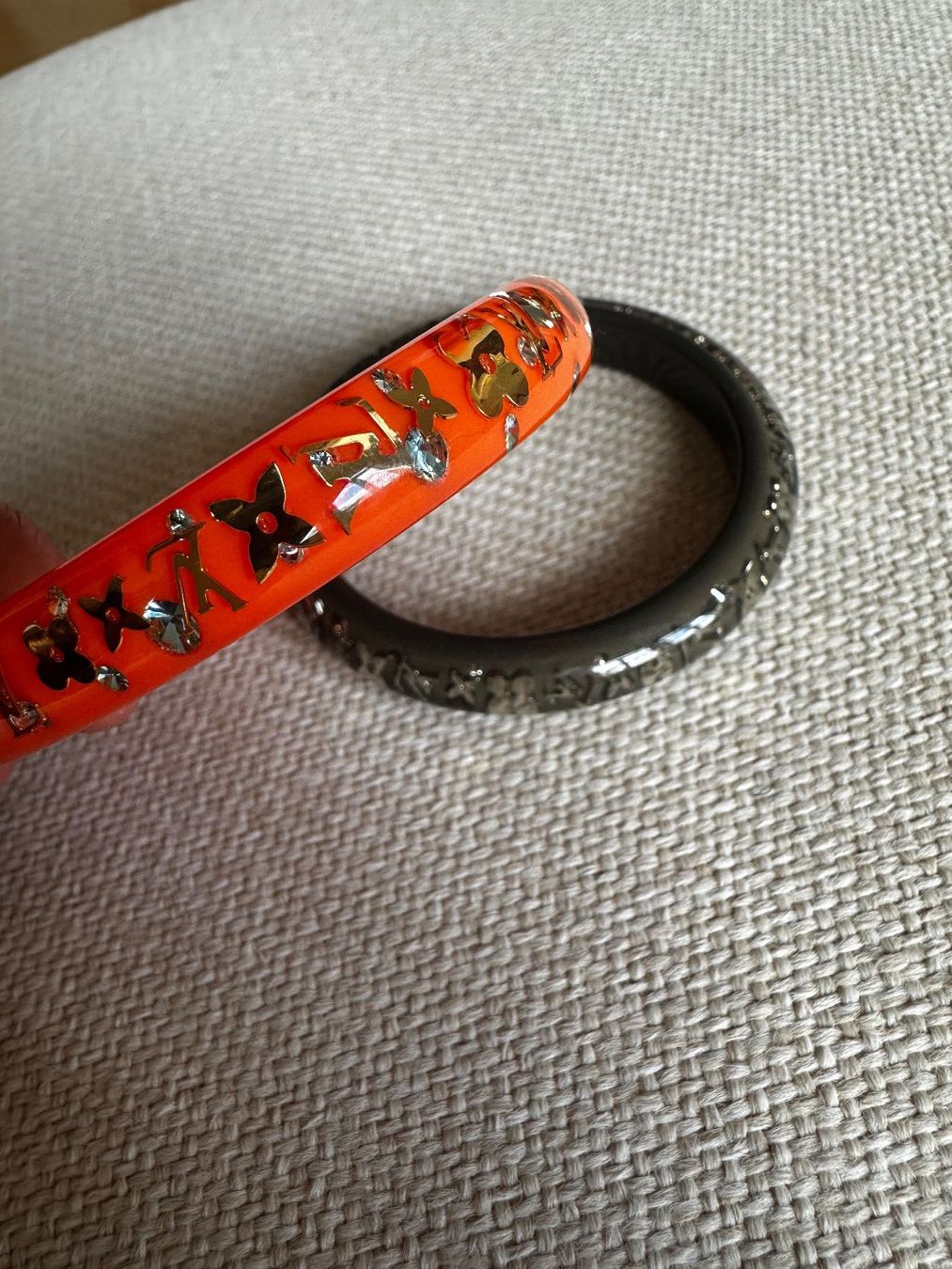Louis Vuitton Bracciali & Braccialetti: Louis Vuitton Inclusion Thin Gold Orange Bracelet Bangle – Usato da zürich venduto da jane_l 2
