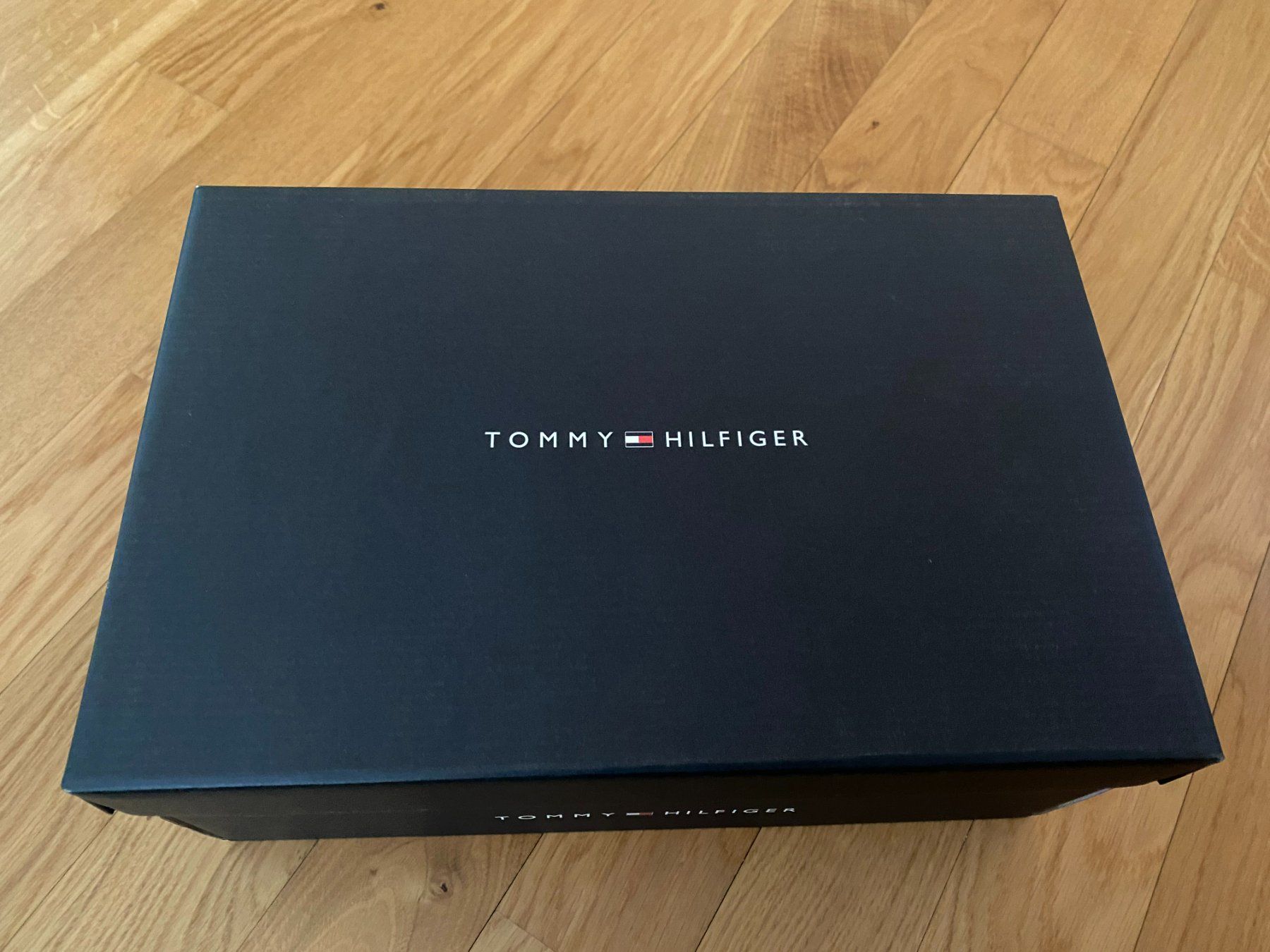 Tommy Hilfiger Damenschuhe: TOMMY HILFIGER SNEAKER, GRÖSSE 42, WEISS – Neu und originalverpackt aus Kaiseraugst von tombstonemarshal 5