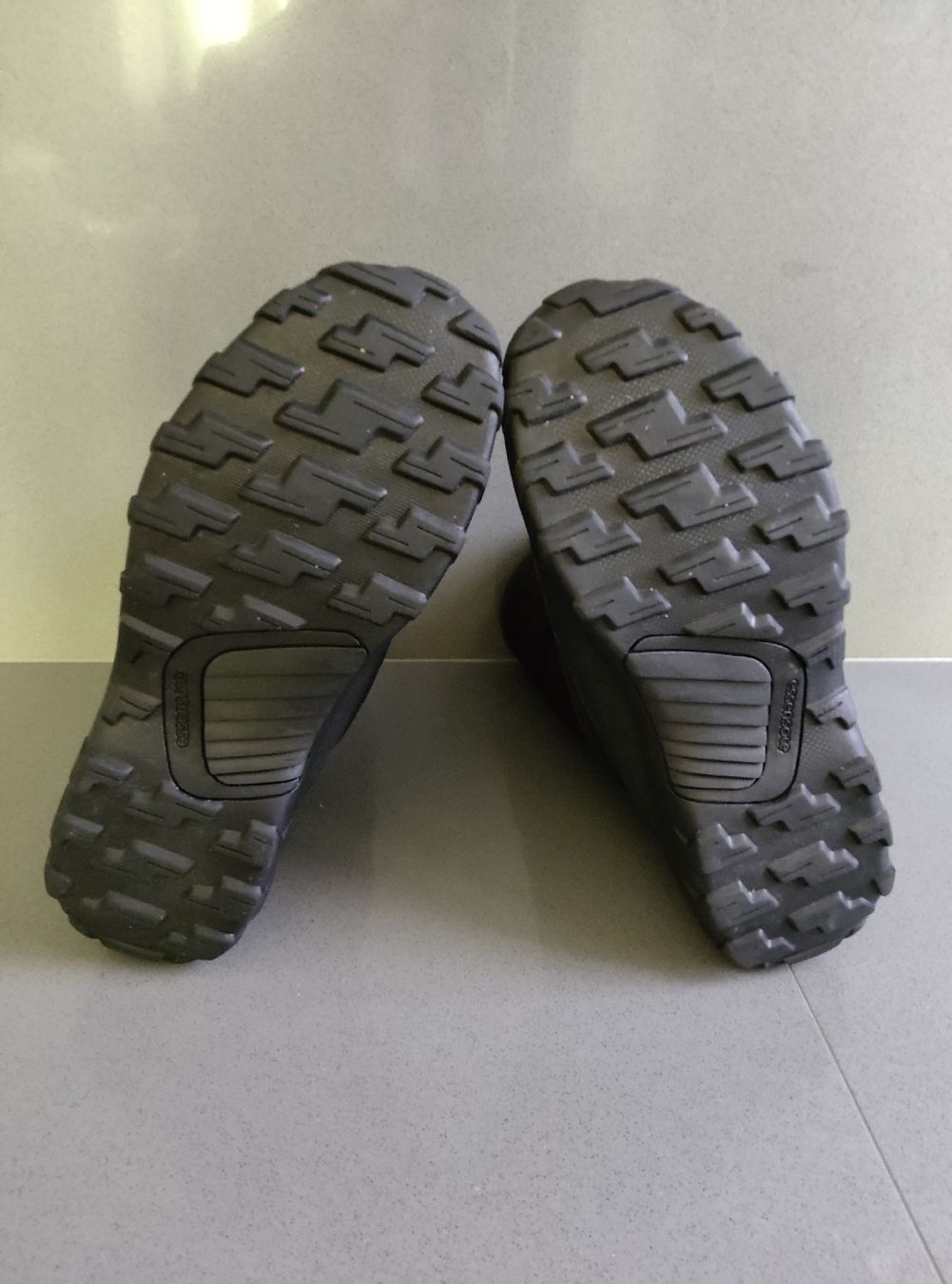 Scarpe da uomo: Herren WINTERSTIEFEL Gr. 41/ QUECHUA – Nuovo (secondo la descrizione) da Minusio venduto da Todesca 7
