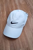 Nike Heritage86 Cap – Weiss mit schwarzem Swoosh/Top Zustand
