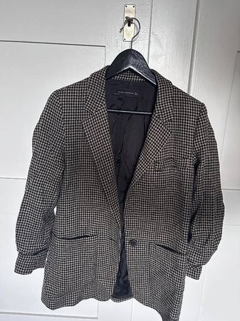 Schmal geschnittener Blazer in Grösse S