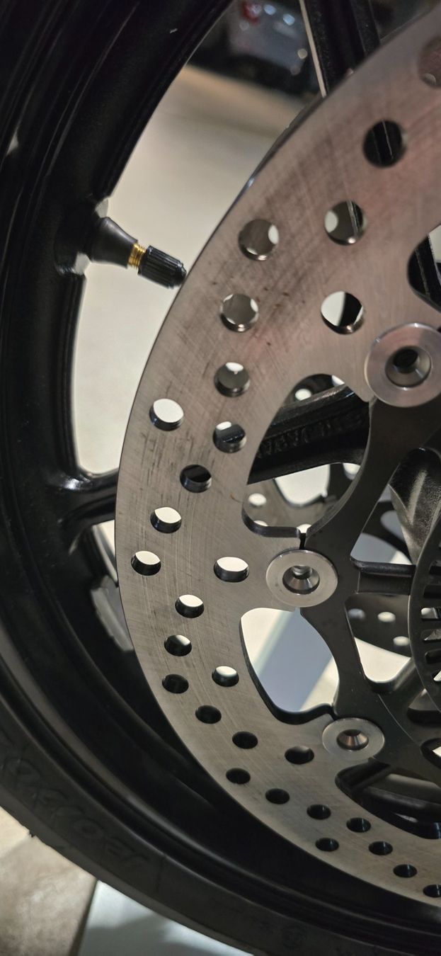 Kawasaki Pneus & Kompletträder: Kawasaki Z H2 Vorderrad – Neu (gemäss Beschreibung) aus Rüti ZH von Lini80 1