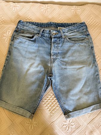 H&M Denim Low Waist Shorts Size 30 used condition