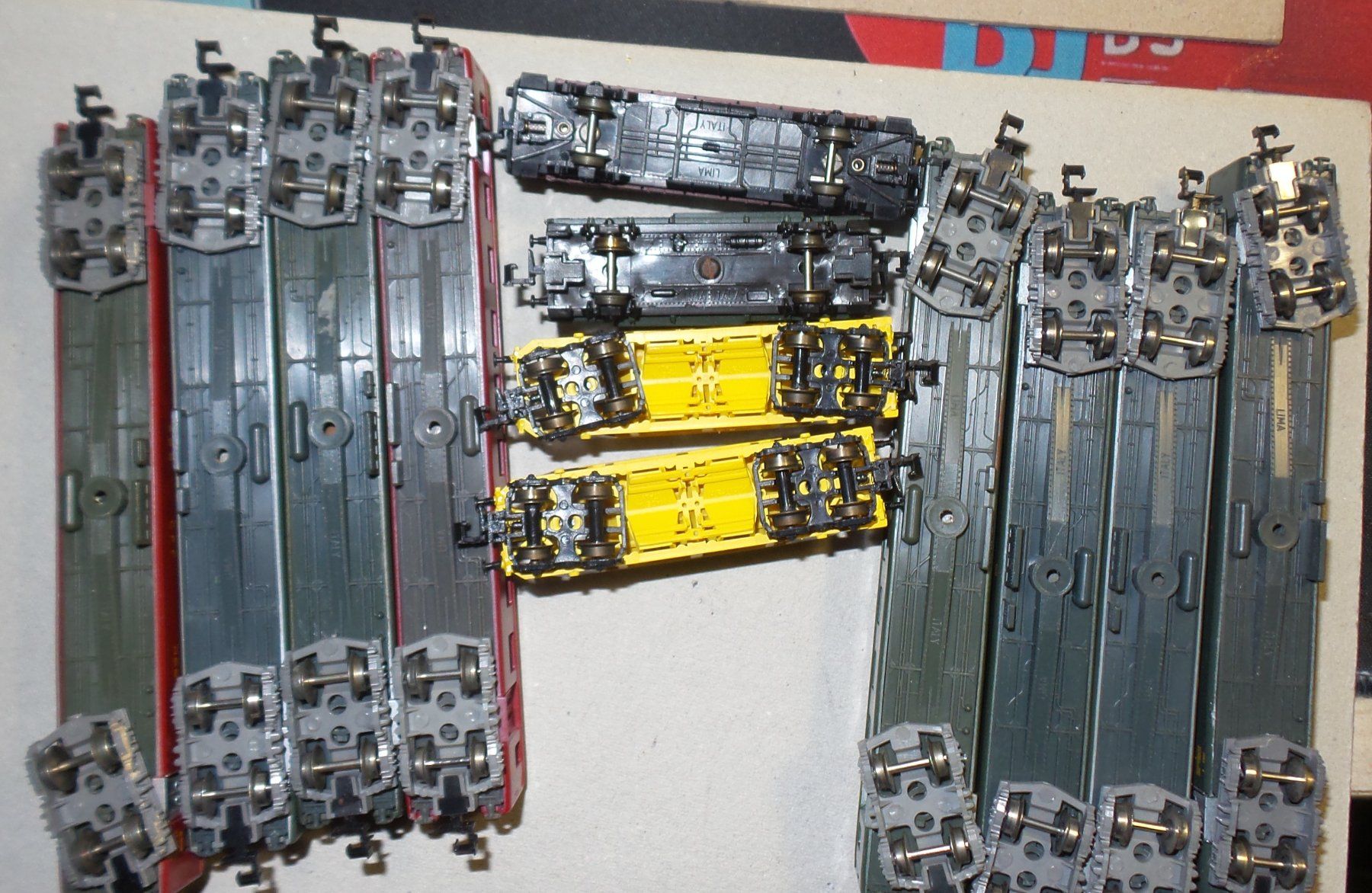Lima Trains électriques: Lot 12 wagons Lima N – D'occasion à Bulle par Rockandtoys 4