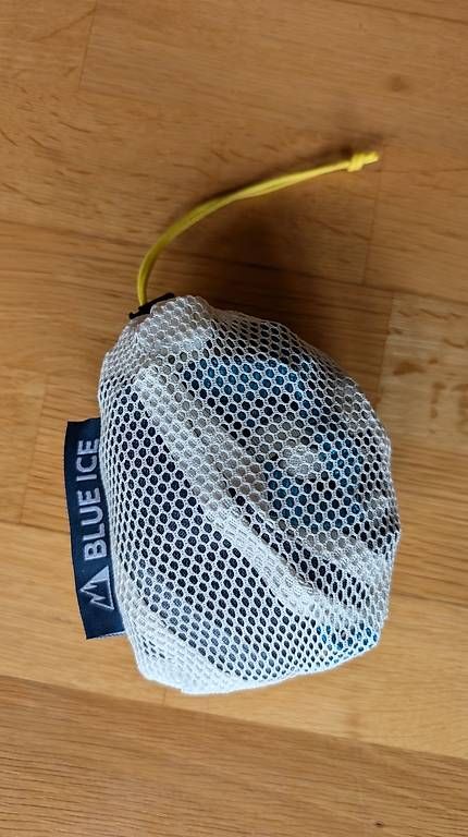 Matériel de grimpe: Blue Ice Choucas Light Klettergurt Grösse M Gratisversand – D'occasion à Innertkirchen par Flir 2