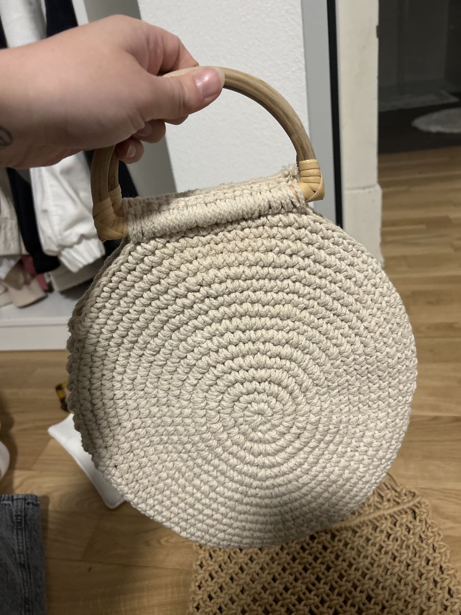 Taschen für Damen: geflochtene tasche – Gebraucht aus Winterthur von noe_55x7 1