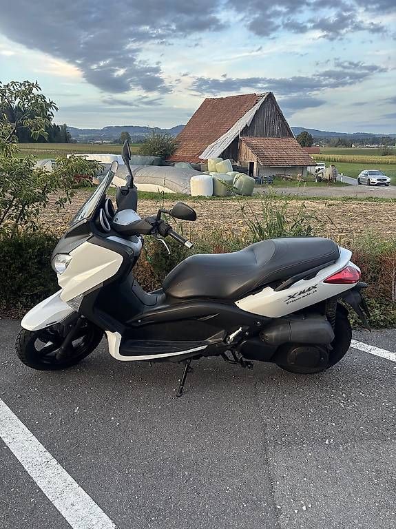 Scooters: Yamaha X-MAX 250 ABS – D'occasion à Hünenberg par val_zs9z