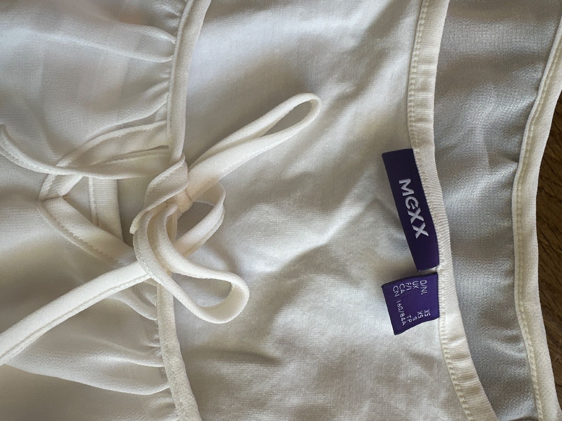 Mexx Blusen: MEXX Bluse xs – Gebraucht aus Naters von Lasana 1
