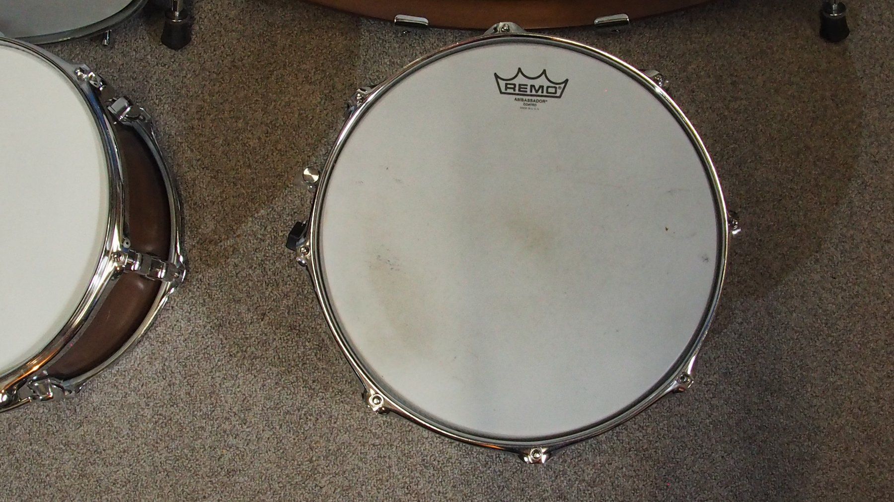 Strumenti musicali: Adoro Drumset 20" Nussbaum – Usato da Pfungen venduto da Herz1960 3