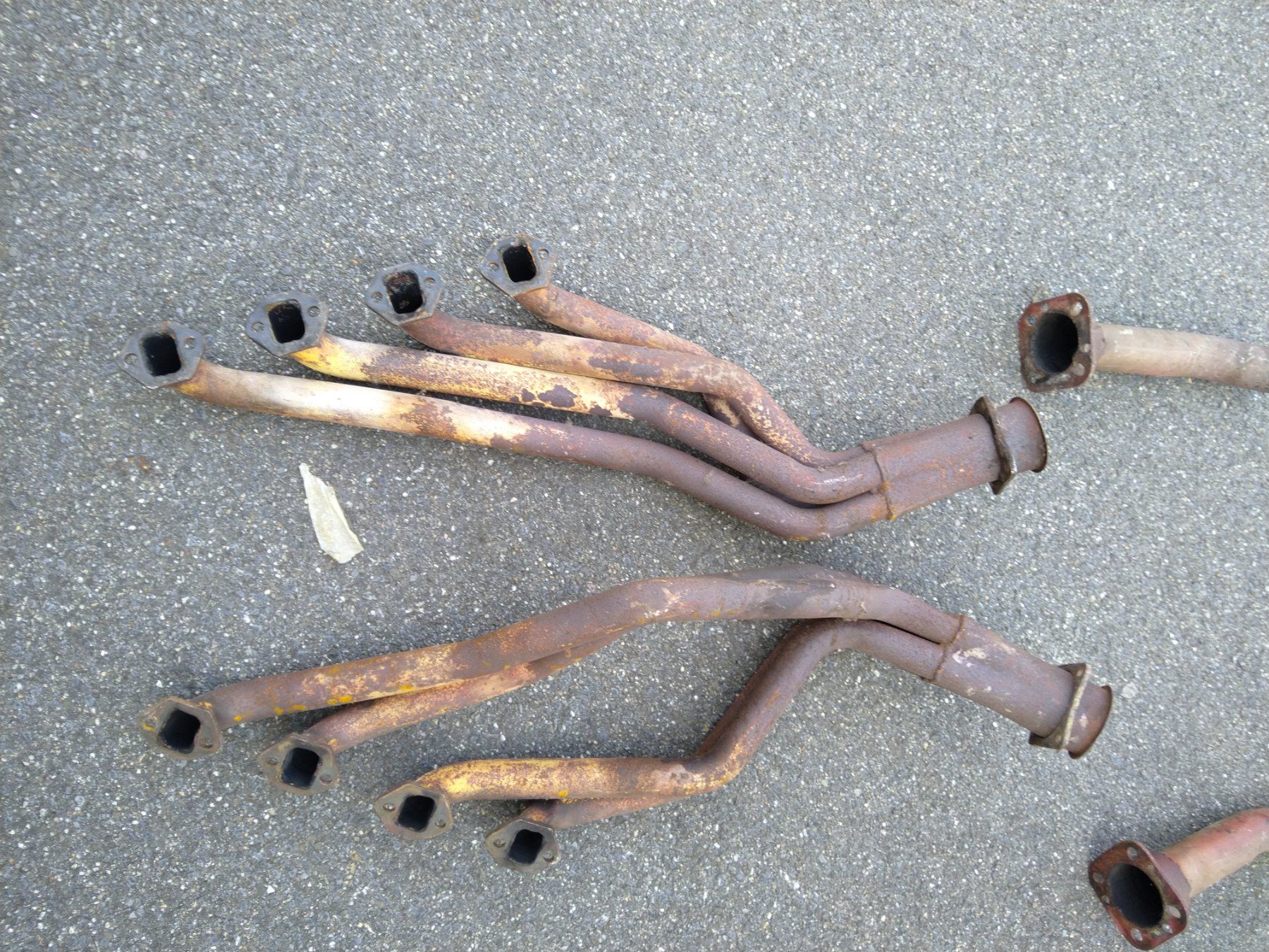 Ford Sistemi di scarico: Satz Fächerkrümmer Headers Ford Mustang 1965 – Usato da Balzers venduto da SJaeggiL 2