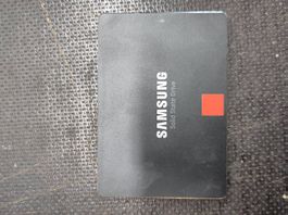 Samsung SSD 840 250GB SATA SSD  gebraucht
