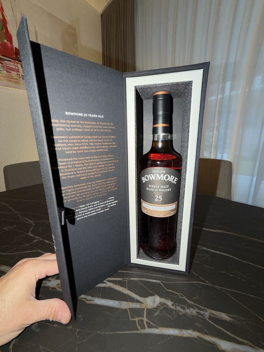 Bevande alcoliche: Bowmore 25 YEARS SMALL BATCH RELEASE – Nuovo (secondo la descrizione) da Rapperswil SG venduto da Whitecielo 1