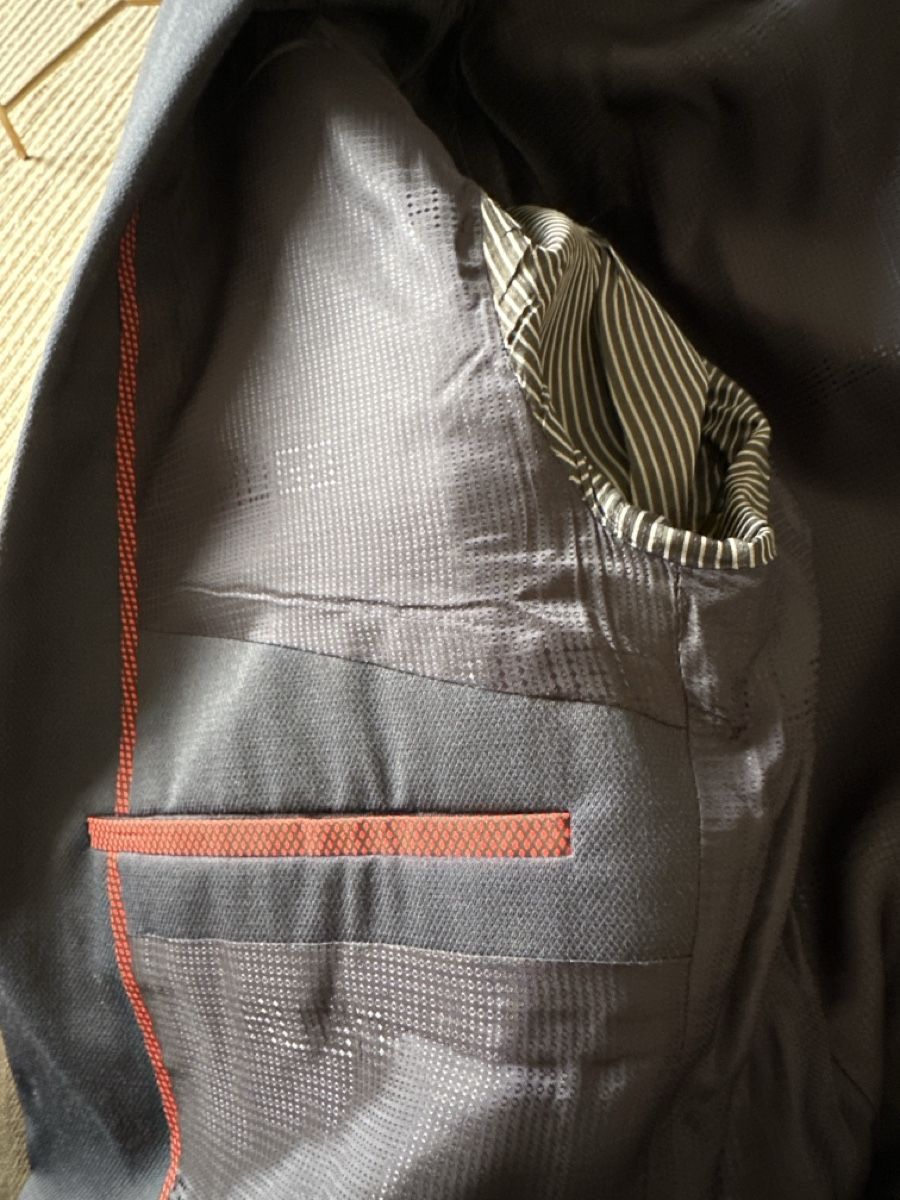 Hugo Boss Giacche: Edler Hugo Boss Anzugblazer – Nuovo (secondo la descrizione) da Bern venduto da Ibizaflow 3