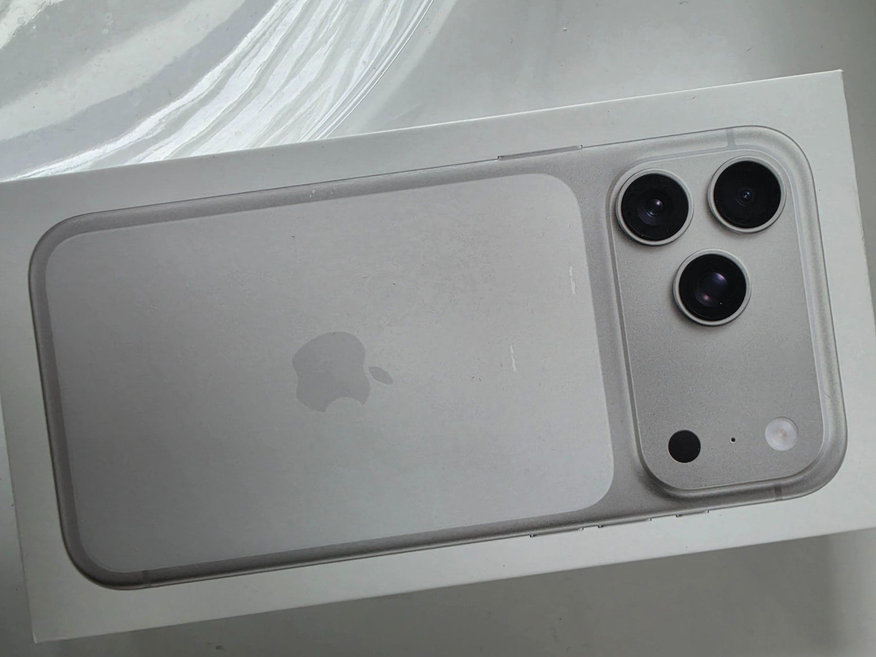 Apple Telefoni cellulari / Smartphones: Iphone 17 Pro Max 256 gb silber – Nuovo (secondo la descrizione) da Fulenbach venduto da jenny911