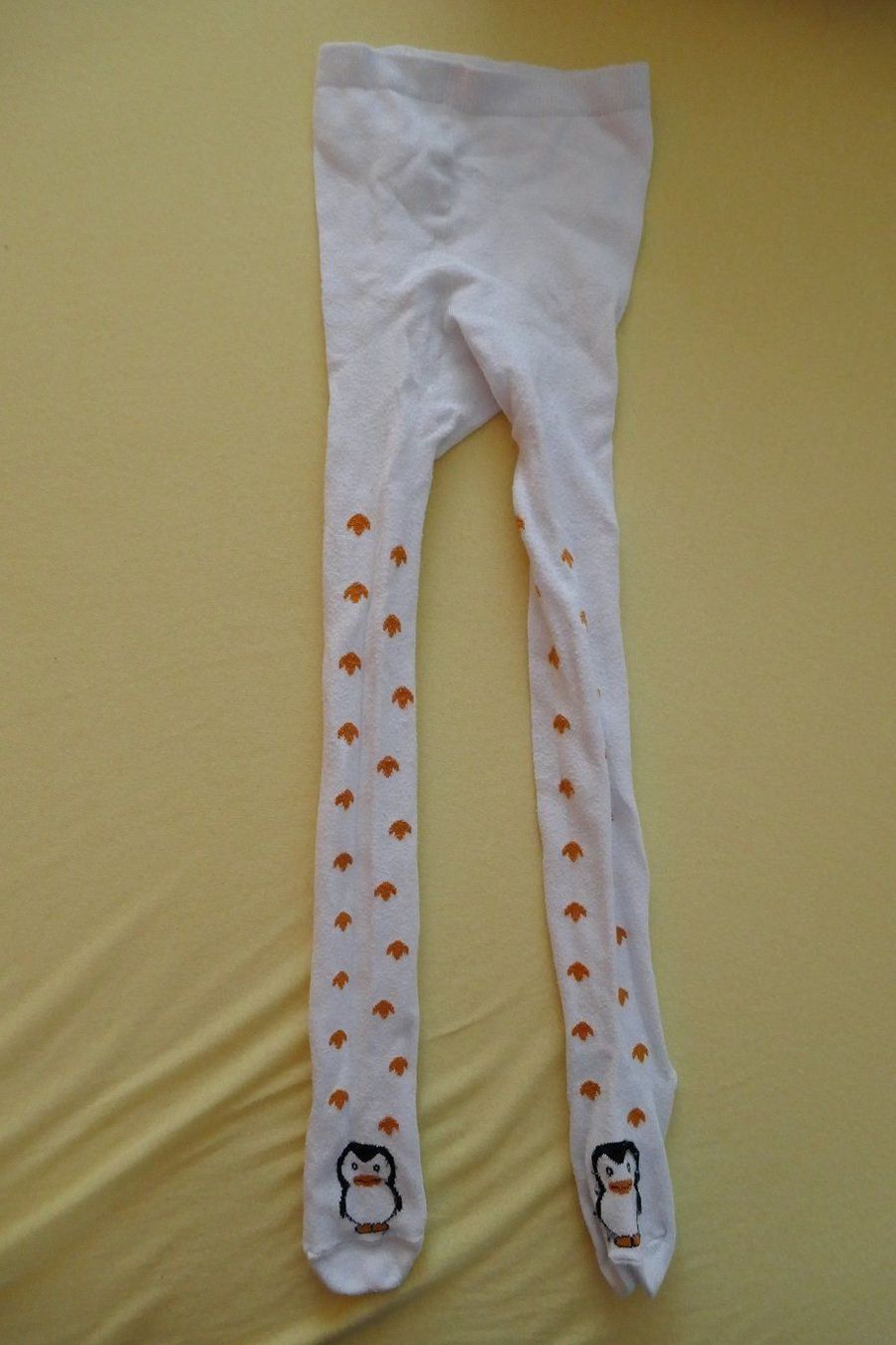 Altro abbigliamento: Süsse weisse Strumpfhose Pinguin, Gr. 98 – Usato da Horgen venduto da Feli39