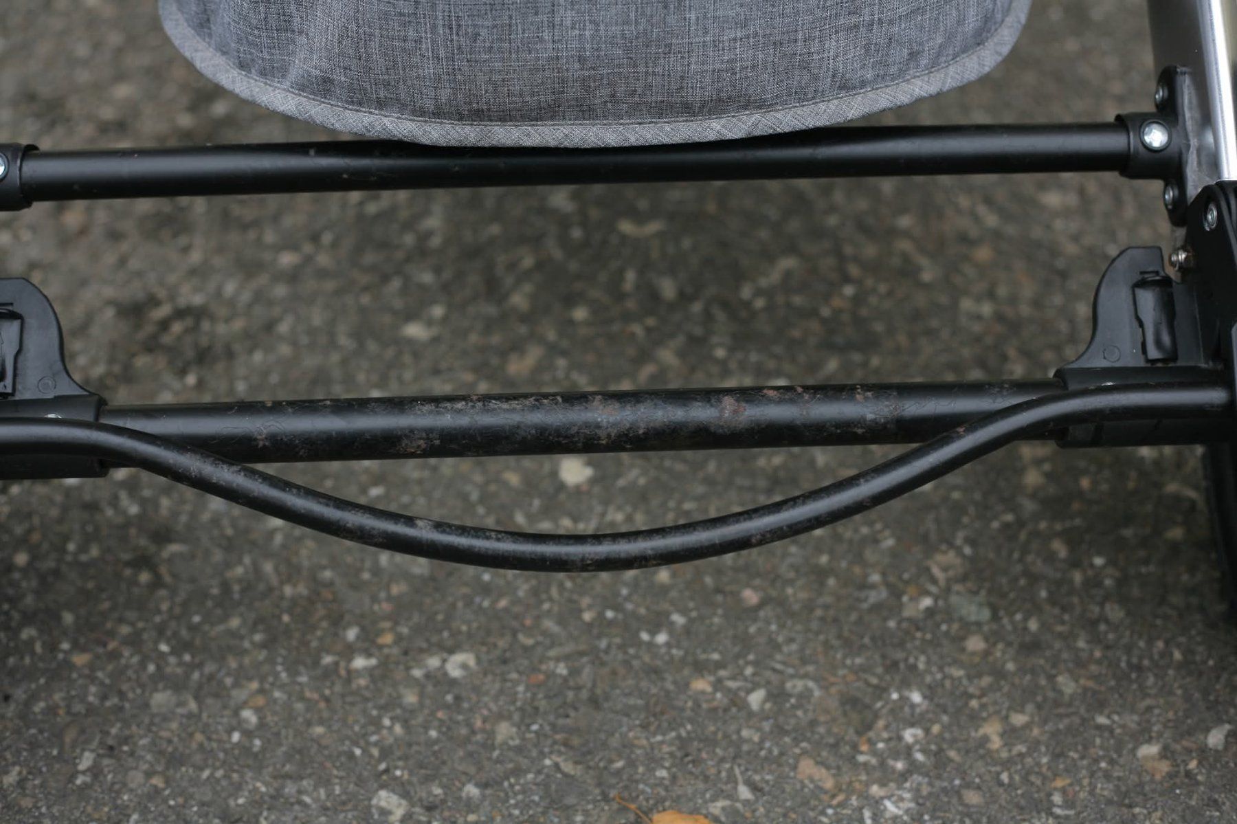 Gonser Poussette: Kombi Kinderwagen – D'occasion à Zwillikon par Lari2.0 7