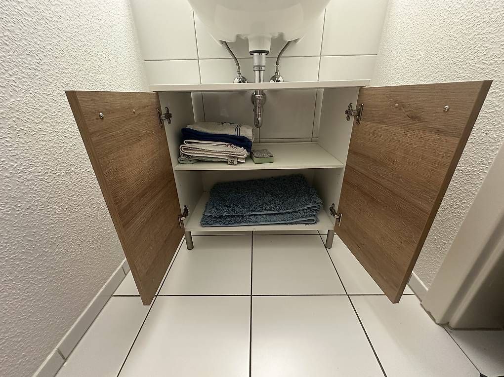 Mobili per bagno: Bad Unterschrank zu verkaufen – Usato da Rheinfelden venduto da saandr0 1