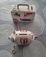 2 Vintage Kässeli Sparschwein und Reisekoffer - Keramik