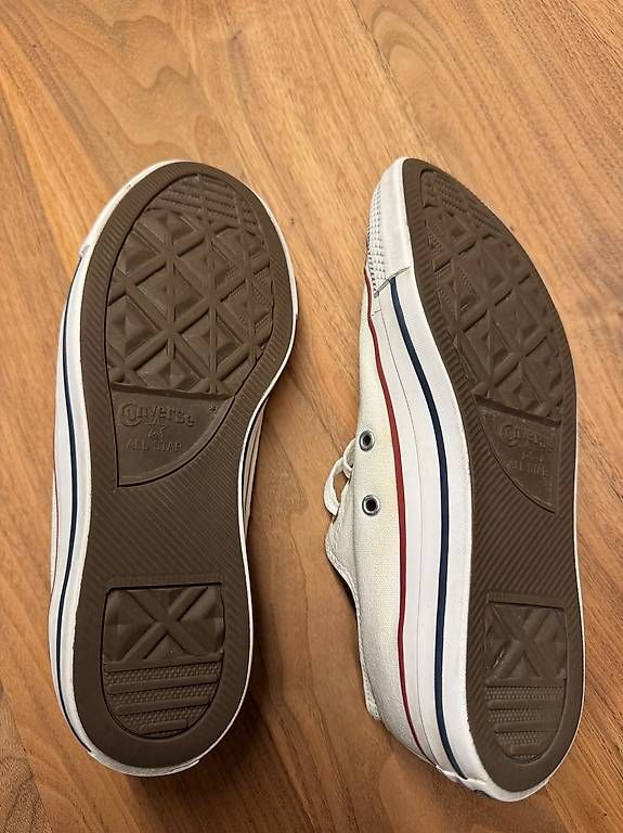 Converse Scarpe da donna: Converse AllStar weiss, 40, ab 5.- – Usato da Wetzikon ZH venduto da DonJuon 2