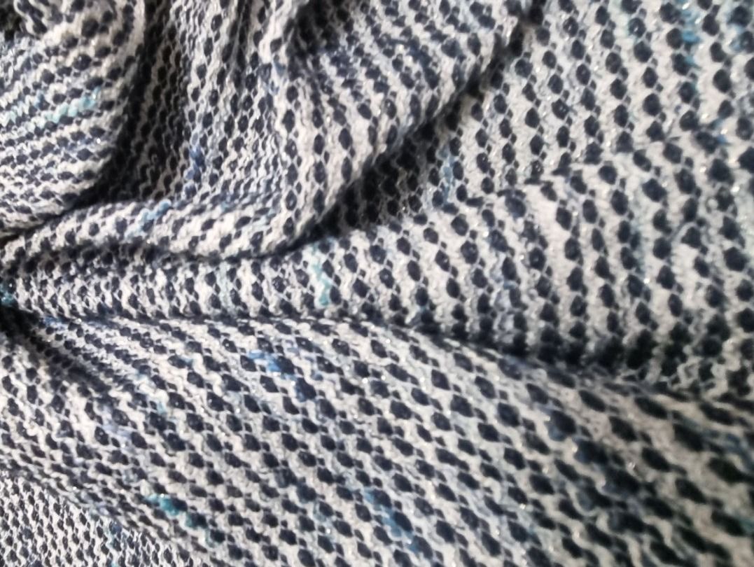 Tessuti: Strickstoff mit Glanzfaden – Nuovo e nell'imballaggio originale da geroldswil venduto da Gumball1
