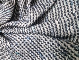Strickstoff mit Glanzfaden