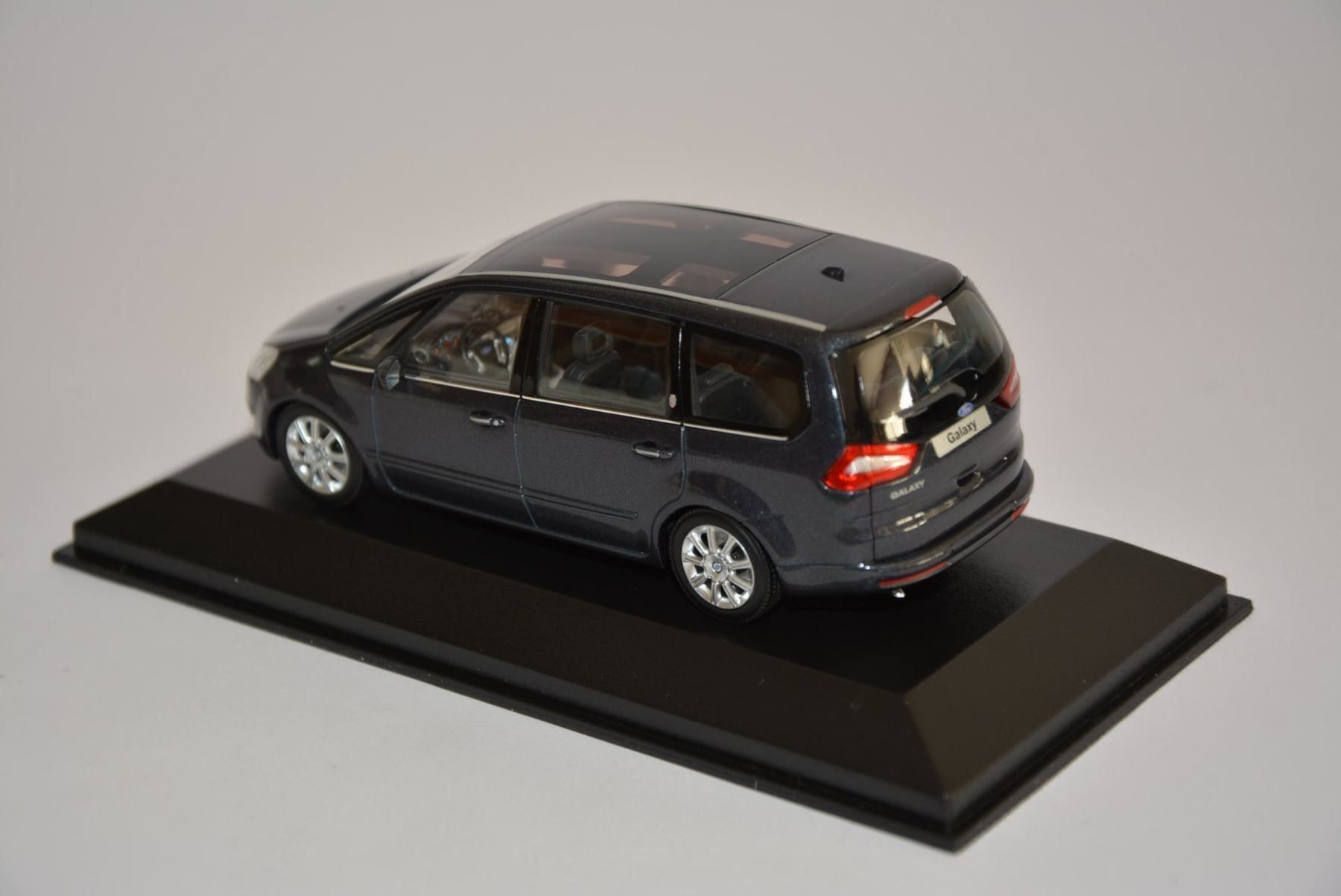 Ford Modellini d'auto: Ford Galaxy , Minichamps , 1:43 – Nuovo e nell'imballaggio originale da Goldach venduto da Feivel9 8