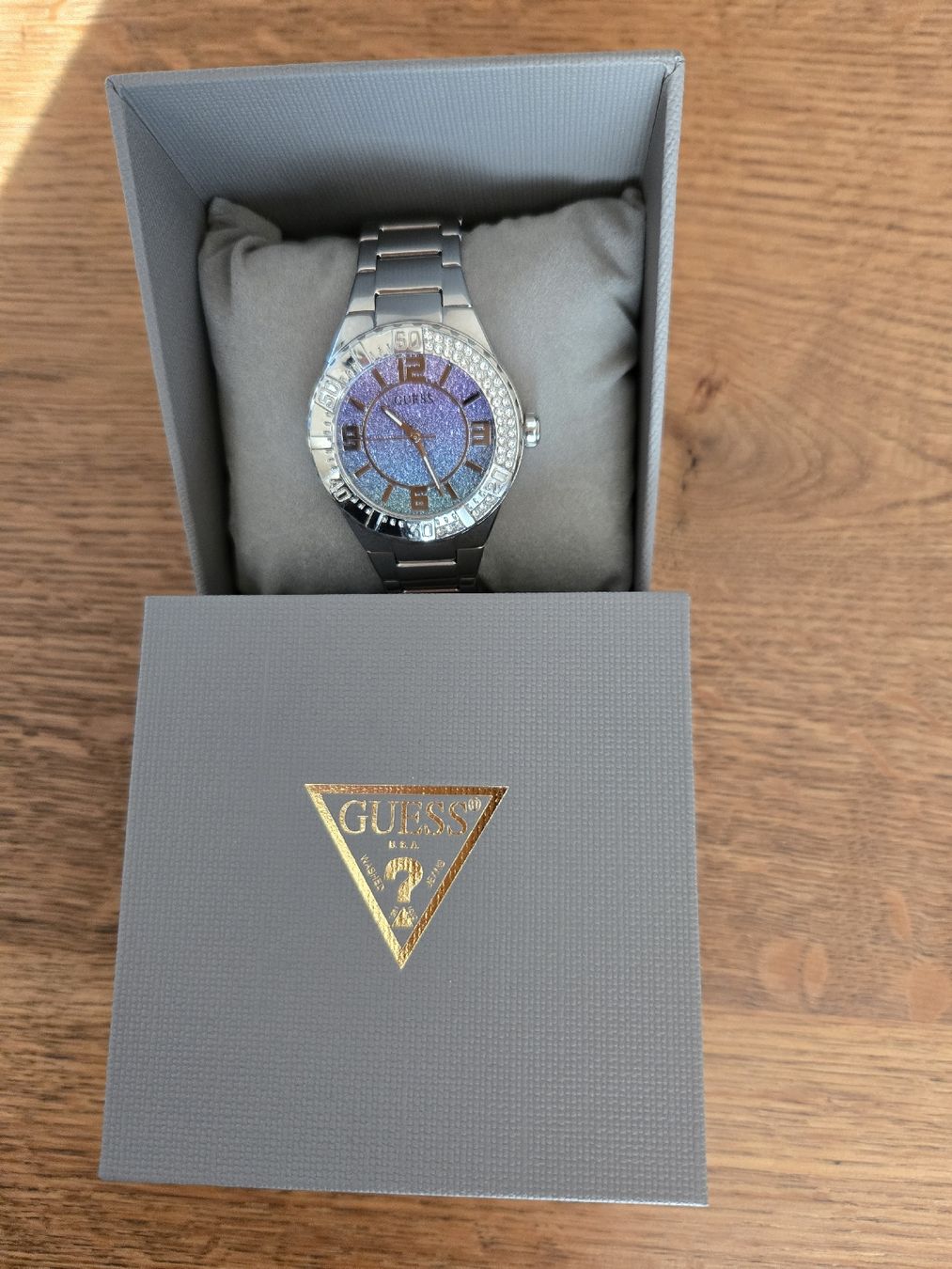 Guess Orologi: Guess Sangria – Nuovo (secondo la descrizione) da Herzogenbuchsee venduto da bema66 2