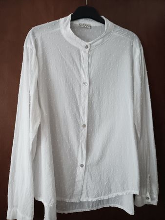 Toĺĺe Weisse Bluse mit Stehkragen,- leicht.neuwer