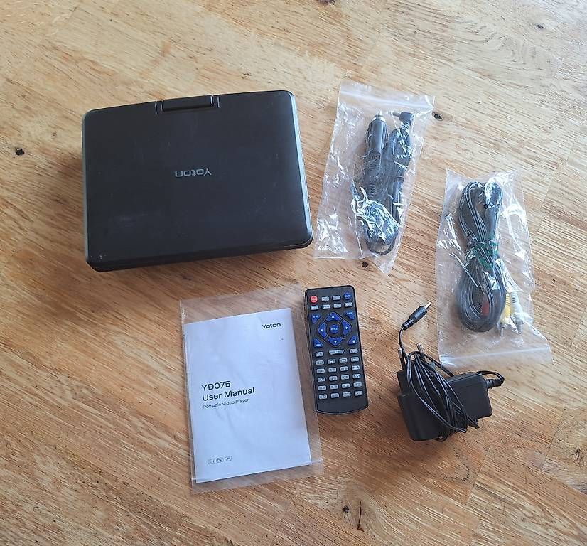 Tragbarer Mediaplayer: Tragbarer DVD Player Yoton  – Gebraucht aus Ried-Brig von babs1117 1